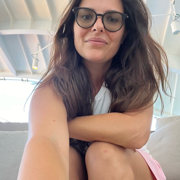 Meet your Posher, Ashley - Picture 1 of 16